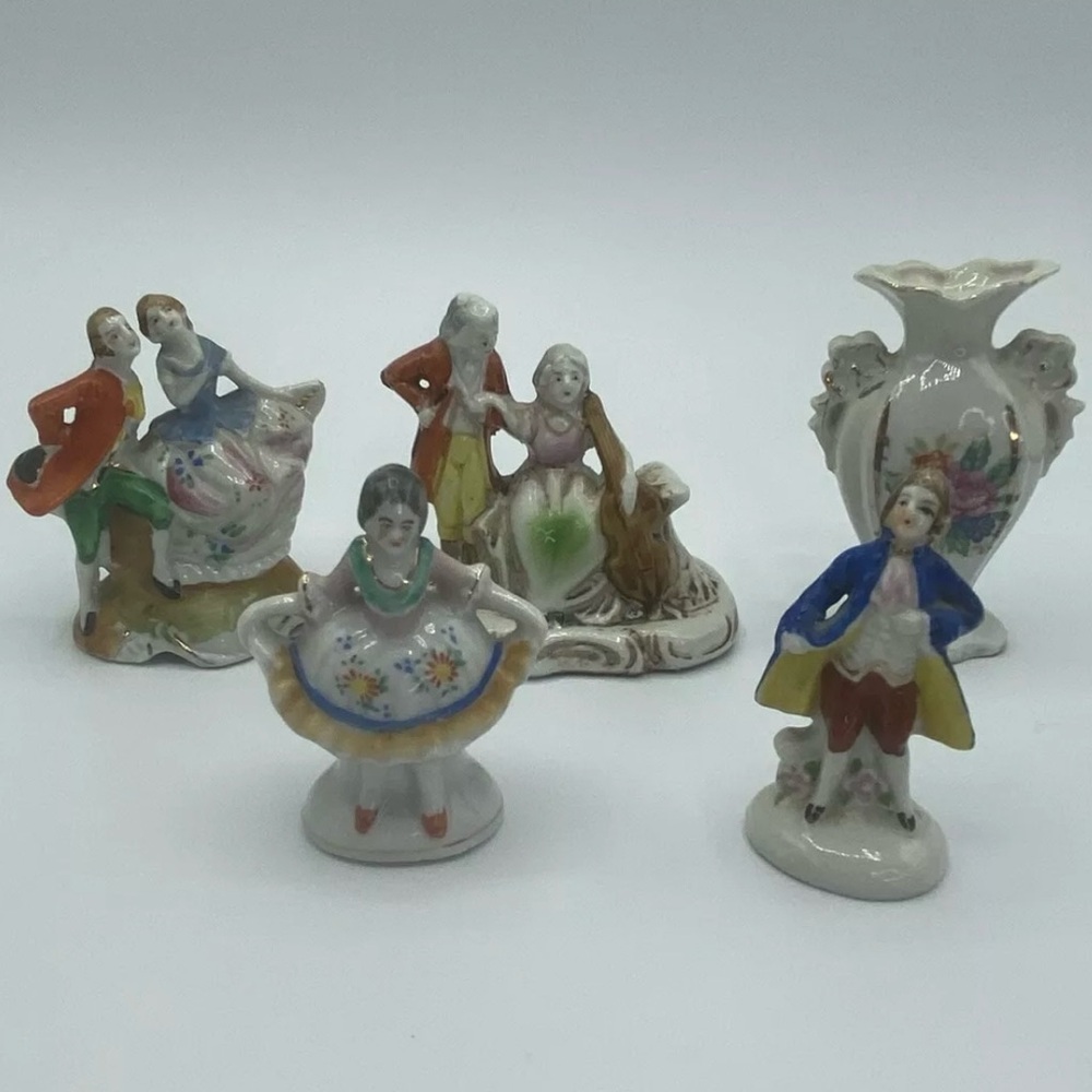 Vintage Figurines Made In Japan Colonial Porcelain Ceramic Lot of 5